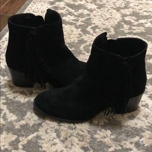 Kenneth Cole Fringe boots size 7